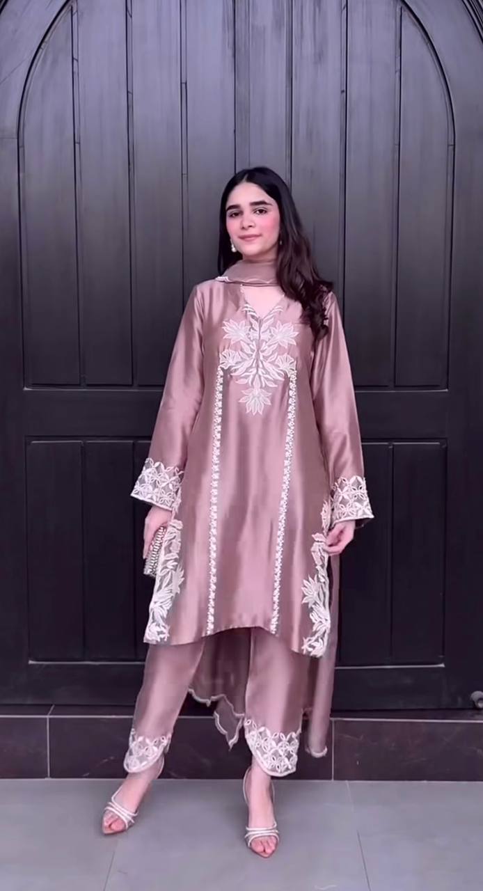 Meher Satin Elegance Set